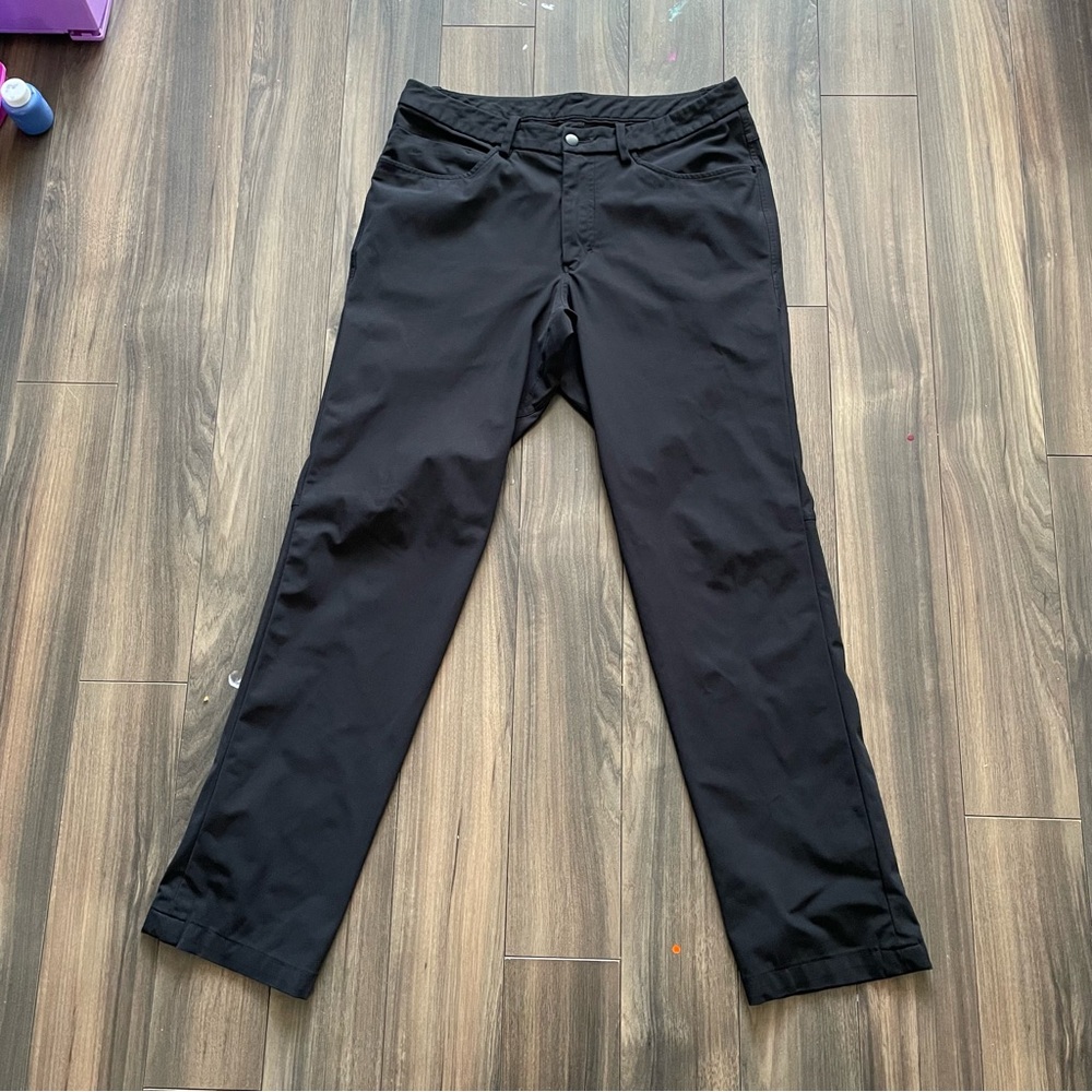Lululemon Men’s Pants Size 32
